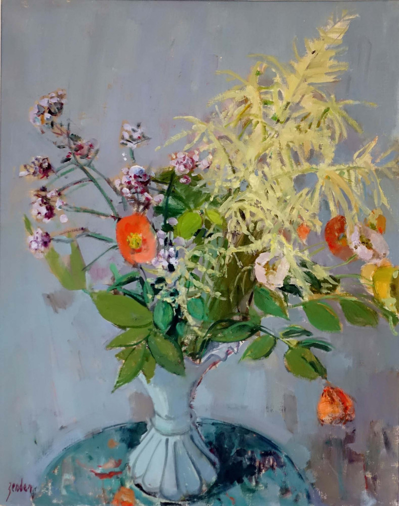 Blumenstrauss in hellblauer Vase