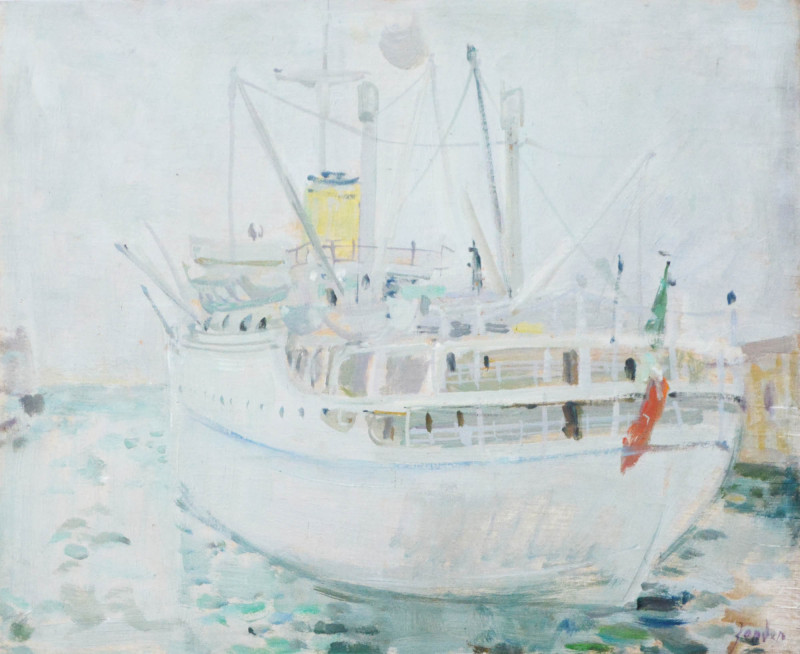 Motorschiff im Hafen.