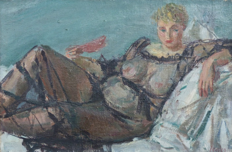 Liegende Frau in durchsichtigem Negligée