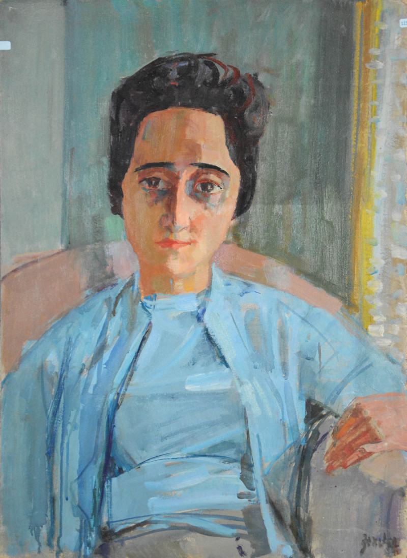 Porträt einer jungen Frau mit hellblauem Twinset, Contessa I